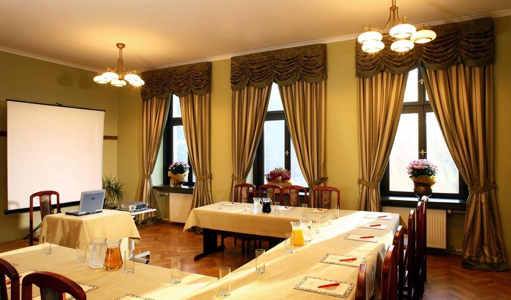 Lezno Palace Bagian luar foto