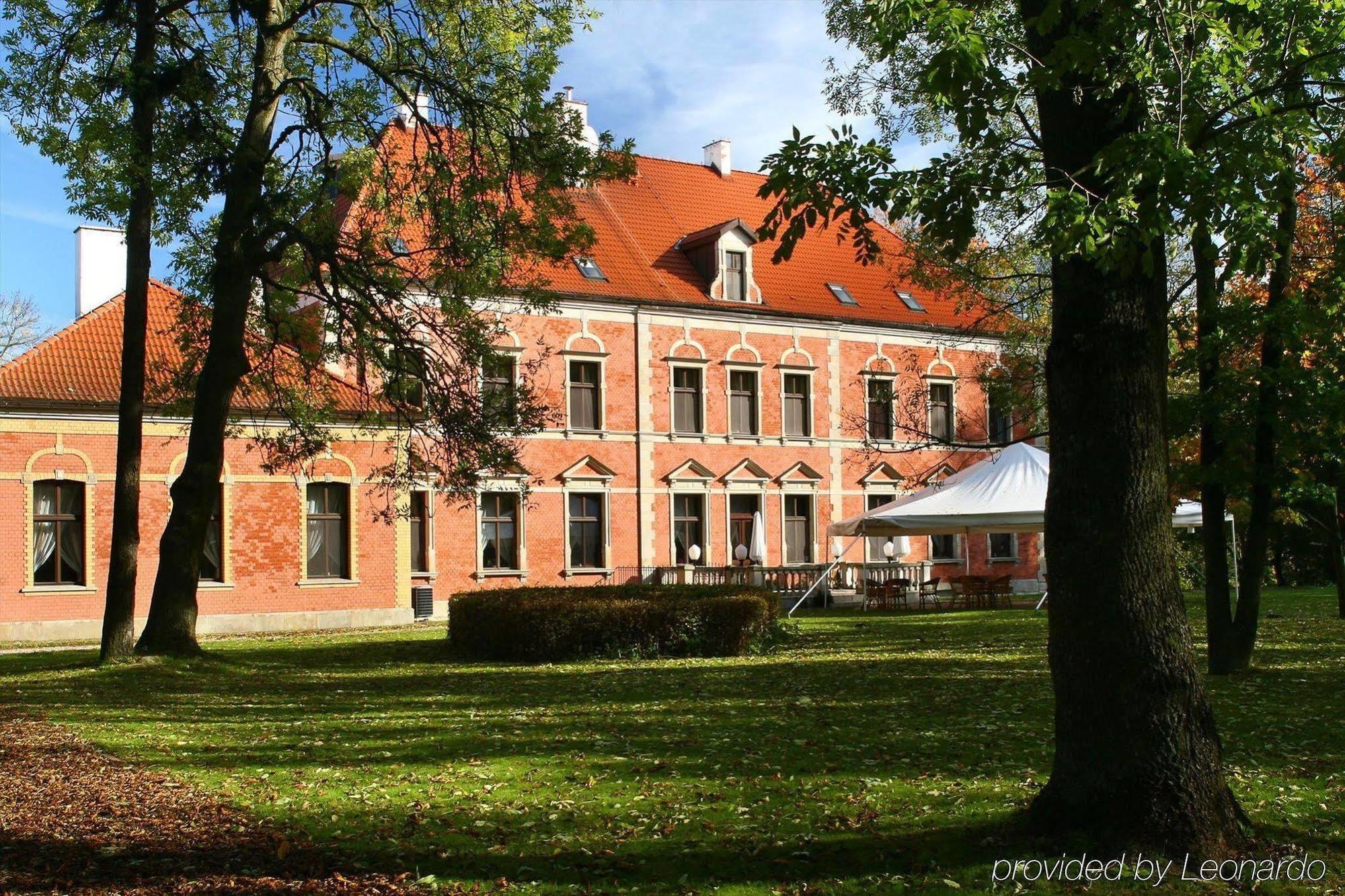 Lezno Palace Bagian luar foto