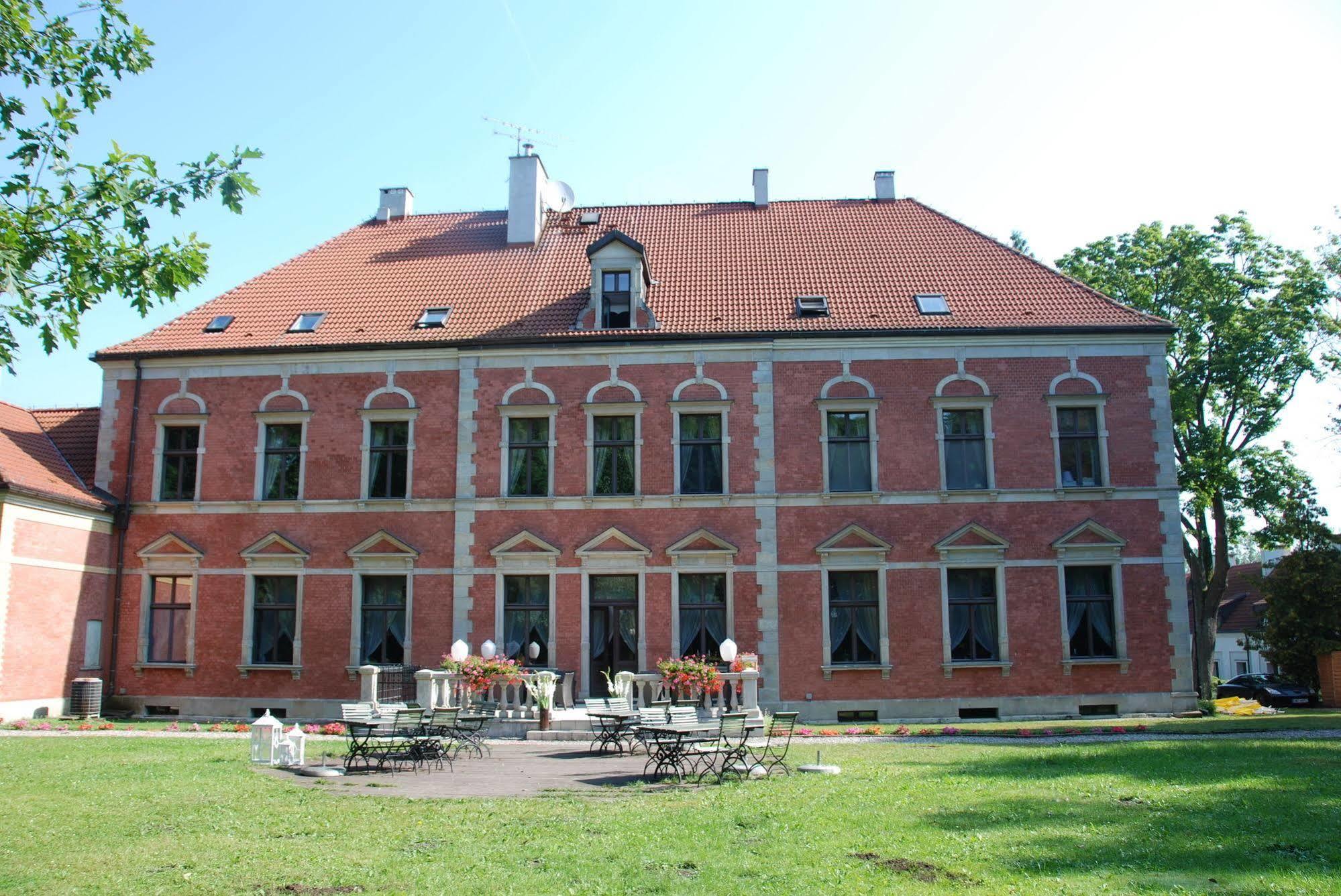 Lezno Palace Bagian luar foto